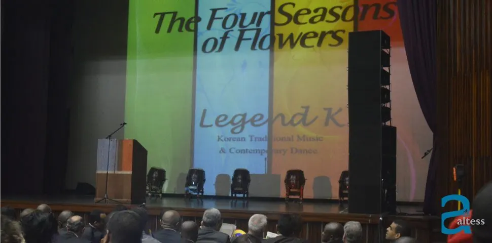 Four Seasons of Flowers